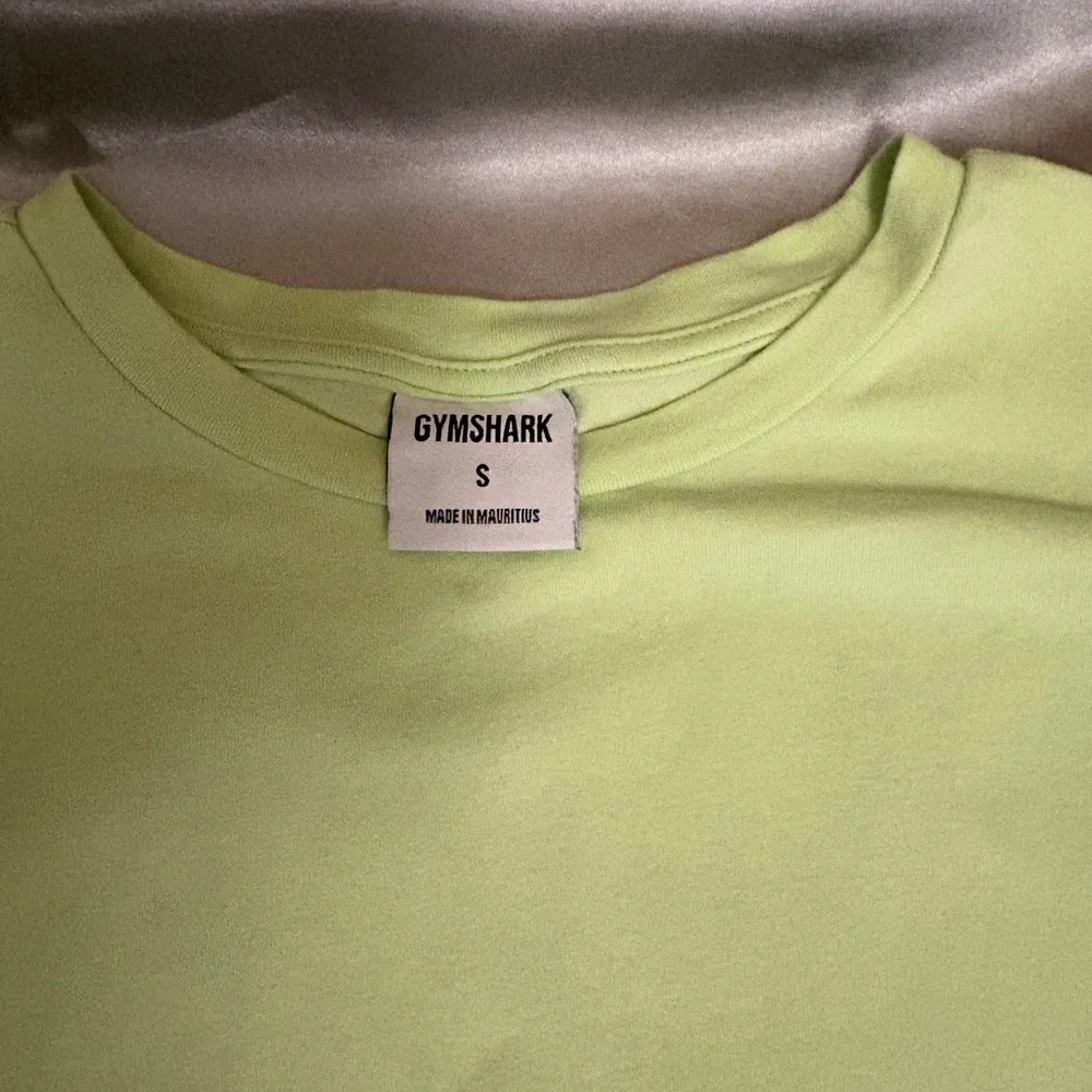 Gymshark Neon Green Tee - Picture 2 of 5